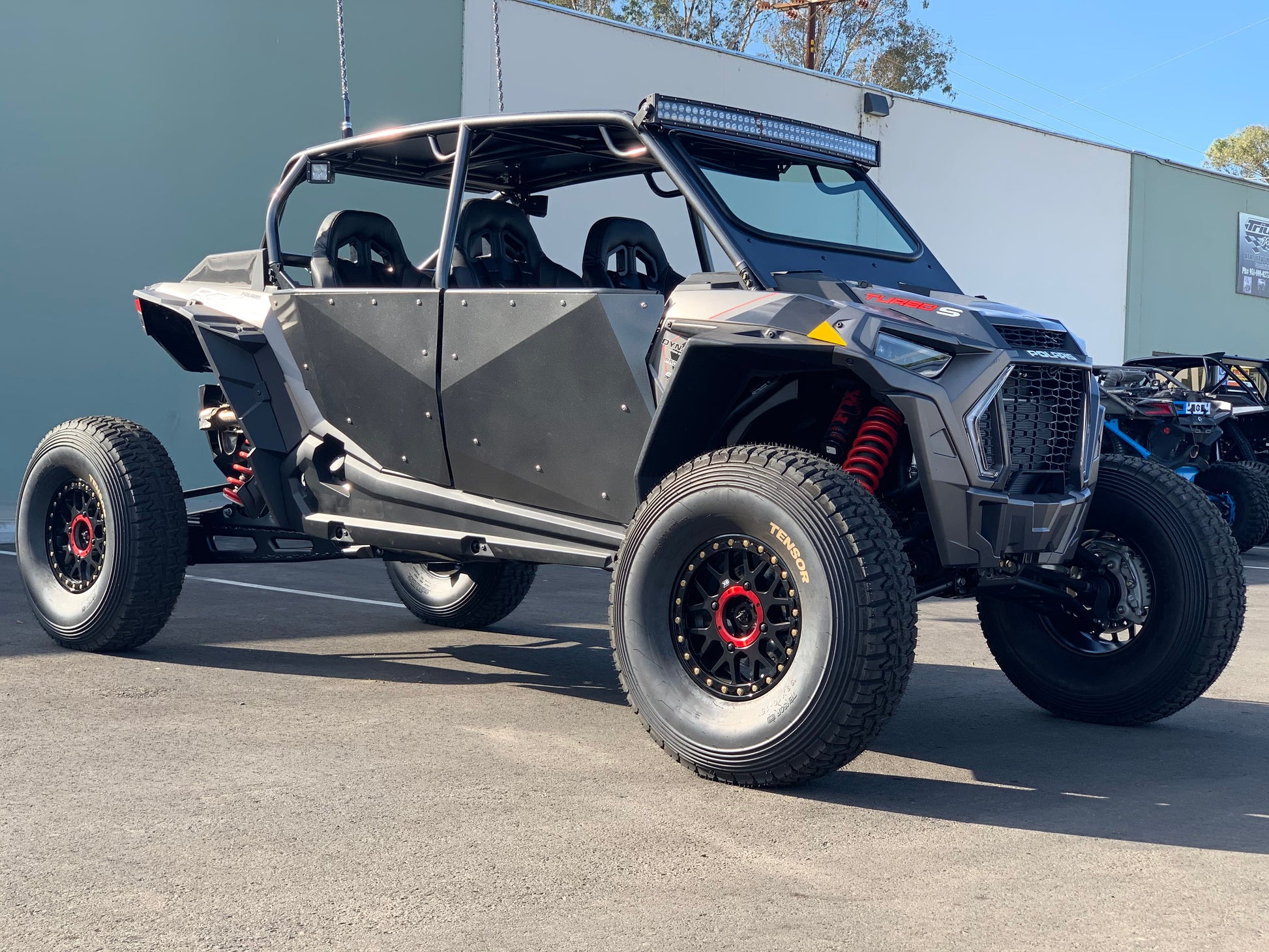 POLARIS RZR XP1000 ALUMINUM 4 door kit red skins – Triumphmotorsports