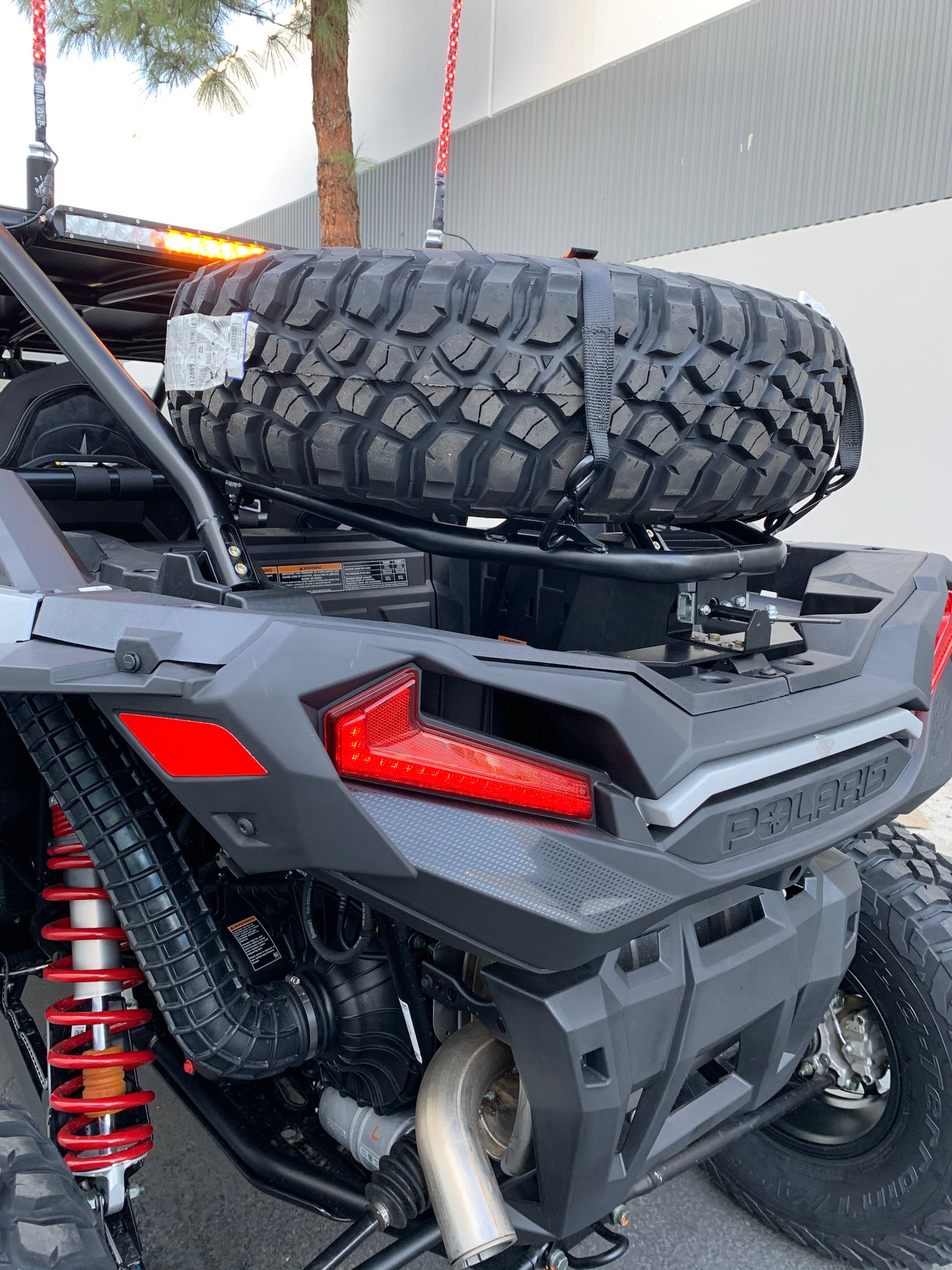 POLARIS RZR xp1000 Spare tire lift mount